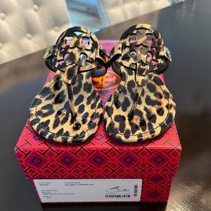 Tory Burch natural leopard patent leather sandal. Sz 7.5